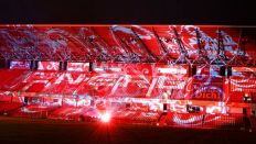 Bild vom beleuchteten Stadion des FC Energie Cottbus